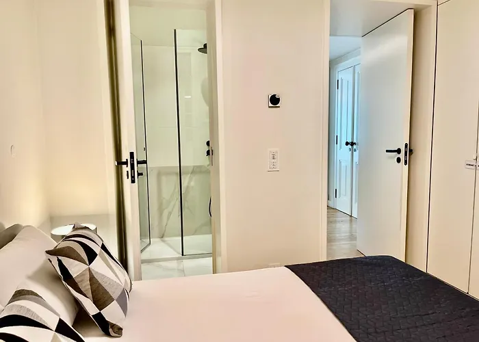 Homie In Apartment *